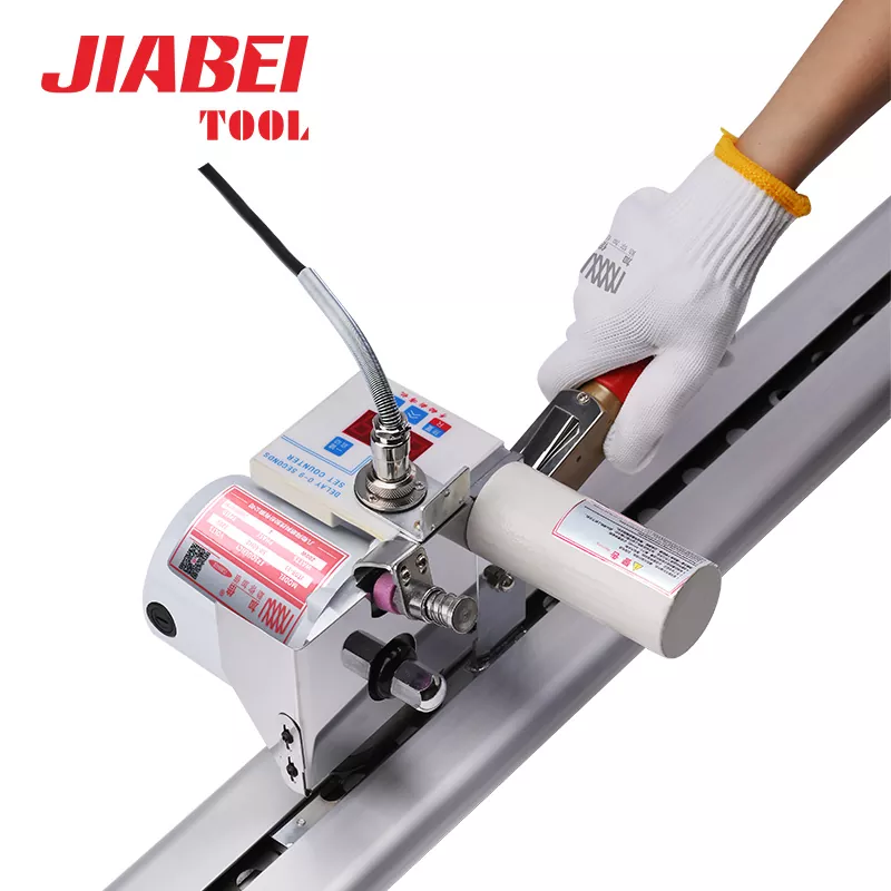 왜 천 끝 절단기가 전문 의류 제작에 꼭 필요한 도구가 되어야 할까요?